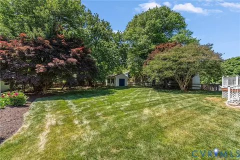 Exterior - 11087 Great Meadows Dr, Mechanicsville, VA 23116 photo 2 of 12