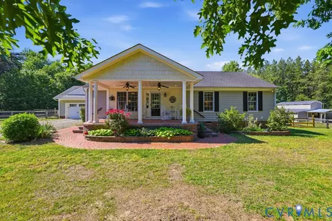 4005 W Chapel Dr, Goochland, VA 23063