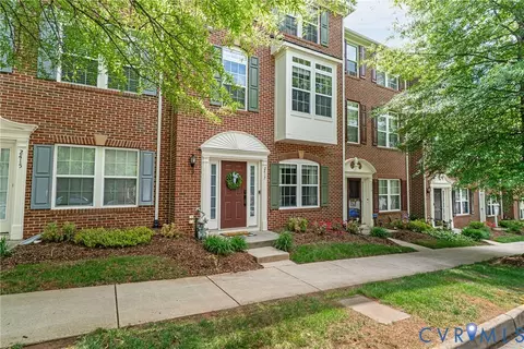 2417 Abington Dr, Charlottesville, VA 22911