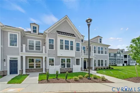 5313 Twisting Vine Ln #204, Glen Allen, VA 23059