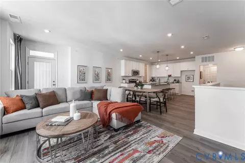 5313 Twisting Vine Ln #203, Glen Allen, VA 23059