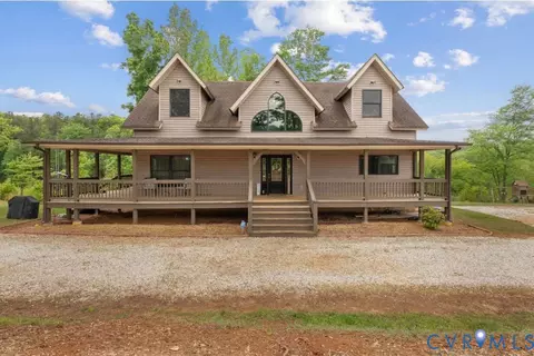 405 Horsley Ln, Gladstone, VA 24553