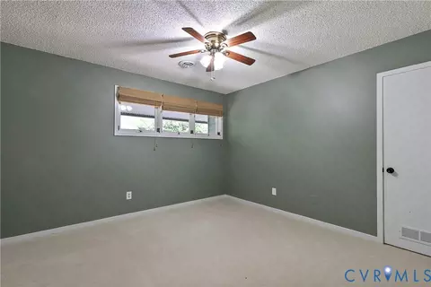 Bedroom - 14307 Spring Gate Ct, Midlothian, VA 23112 photo 3 of 5