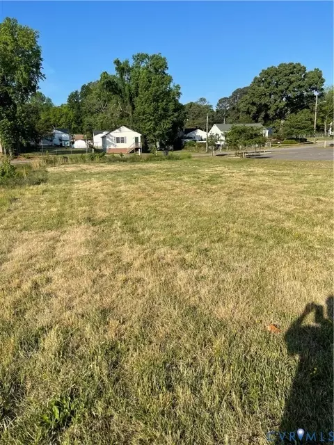 2607 Berry St, Hopewell, VA 23860