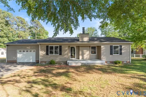 6001 Tabiatha Ln, Lanexa, VA 23089