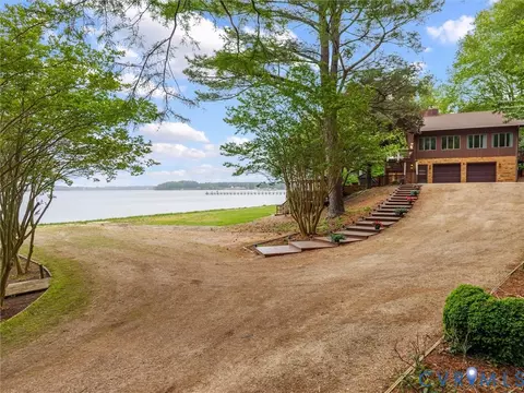 Exterior - 310 Green Point Ln, Cobbs Creek, VA 23050 photo 13 of 17