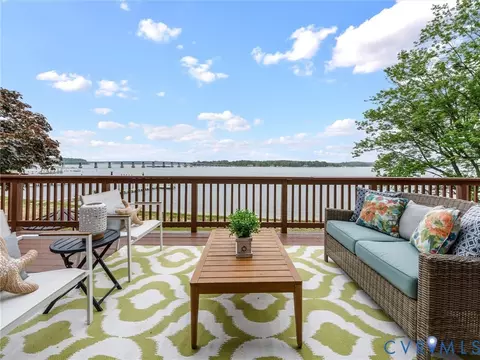 Exterior - 310 Green Point Ln, Cobbs Creek, VA 23050 photo 6 of 17