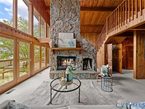 Living - 310 Green Point Ln, Cobbs Creek, VA 23050 photo 4 of 5