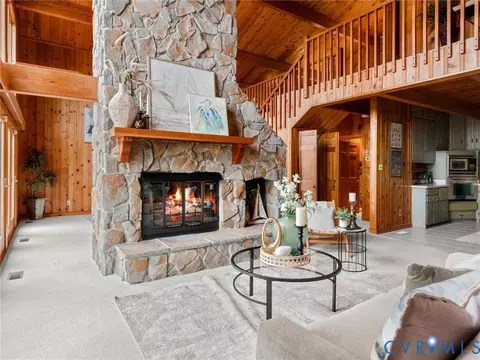 Living - 310 Green Point Ln, Cobbs Creek, VA 23050 photo 2 of 5
