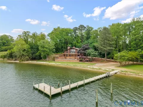 View/Area - 310 Green Point Ln, Cobbs Creek, VA 23050 photo 5 of 7