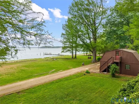 View/Area - 310 Green Point Ln, Cobbs Creek, VA 23050 photo 6 of 7