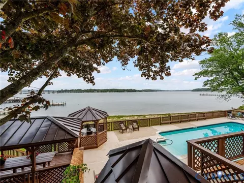 View/Area - 310 Green Point Ln, Cobbs Creek, VA 23050 photo 2 of 7