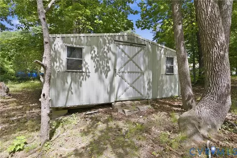 Exterior - 2869 Iverson Rd, Midlothian, VA 23112 photo 8 of 8