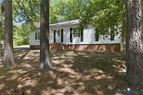 Exterior - 2869 Iverson Rd, Midlothian, VA 23112 photo 4 of 8