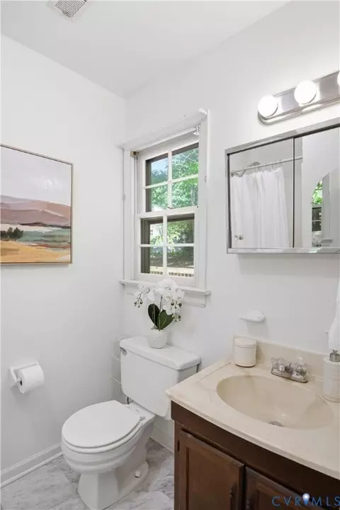 Bath - 2869 Iverson Rd, Midlothian, VA 23112 photo 1 of 2