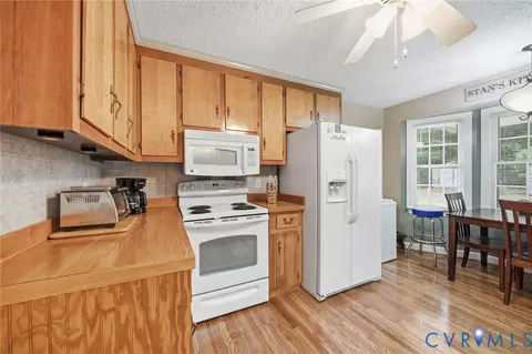 Kitchen - 5991 Scott Rd, Gloucester, VA 23061 photo 1 of 2