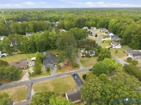 View/Area - 5991 Scott Rd, Gloucester, VA 23061 photo 2 of 5