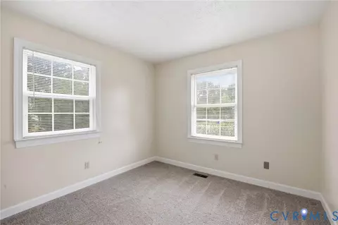 Bedroom - 5991 Scott Rd, Gloucester, VA 23061 photo 3 of 5