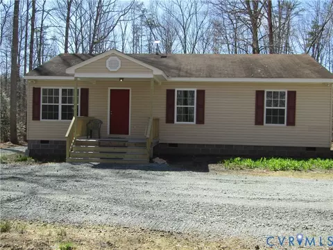 5705 Community House Rd, Columbia, VA 23038