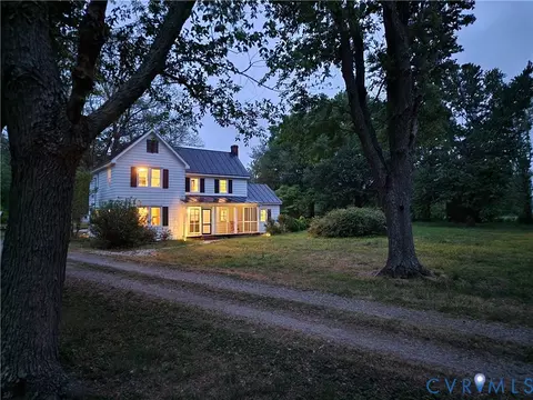 1838 Muddy Gut Rd, Dunnsville, VA 22454