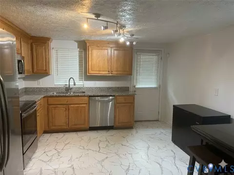 449 W Colonial Trl, Dendron, VA 23839 photo 8