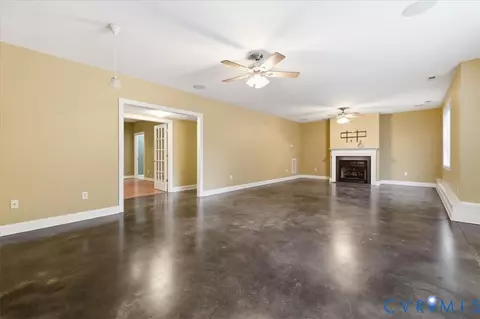 Living - 742 Colony Forest Dr, Midlothian, VA 23114 photo 5 of 8
