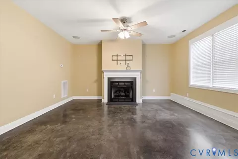 Living - 742 Colony Forest Dr, Midlothian, VA 23114 photo 6 of 8