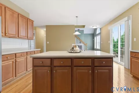 Kitchen - 742 Colony Forest Dr, Midlothian, VA 23114 photo 6 of 7
