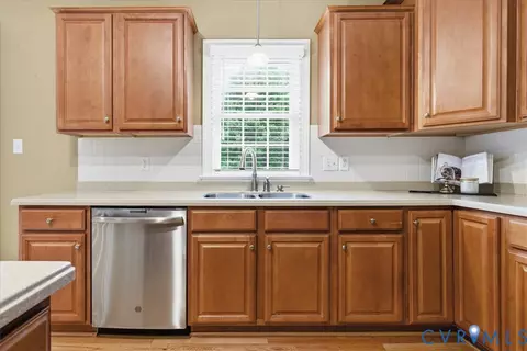 Kitchen - 742 Colony Forest Dr, Midlothian, VA 23114 photo 7 of 7