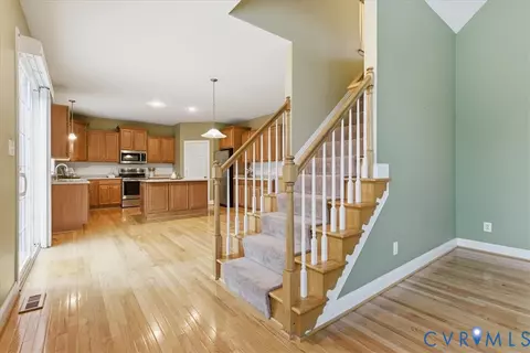 Entry Way - 742 Colony Forest Dr, Midlothian, VA 23114 photo 4 of 4