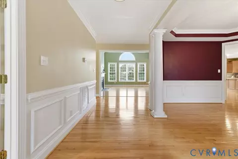 Entry Way - 742 Colony Forest Dr, Midlothian, VA 23114 photo 2 of 4