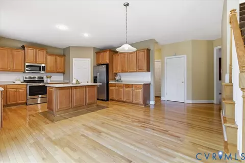 Kitchen - 742 Colony Forest Dr, Midlothian, VA 23114 photo 1 of 7
