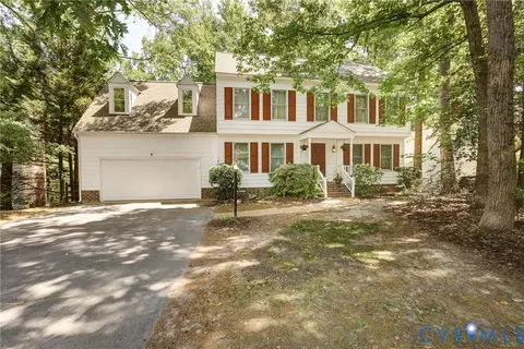 9357 Charter Crossing Dr, Mechanicsville, VA 23116