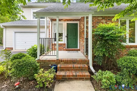 10460 Shumark Dr, Chester, VA 23831