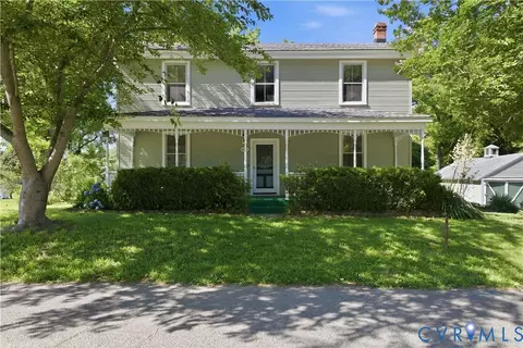 4606 Lee St, Chester, VA 23831