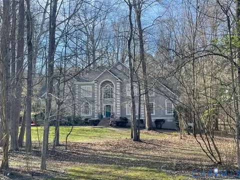 8425 Kintail Dr, Chesterfield, VA 23838