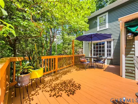 Exterior - 10711 Darby Cir, Midlothian, VA 23113 photo 10 of 14