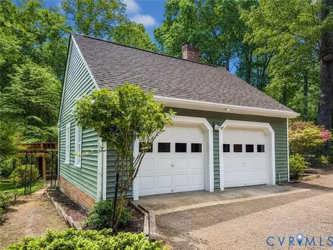 Exterior - 10711 Darby Cir, Midlothian, VA 23113 photo 2 of 14