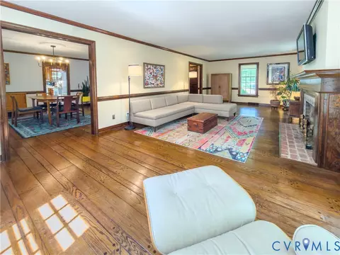 Living - 10711 Darby Cir, Midlothian, VA 23113 photo 3 of 7