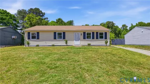 3613 Creekwood Dr, Hopewell, VA 23860