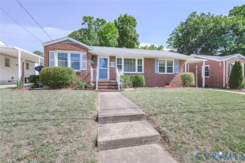208 Hargrave Ave, Colonial Heights, VA 23834