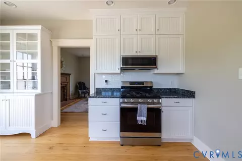 Kitchen - 13419 Scotts Rd, Dewitt, VA 23840 photo 5 of 5