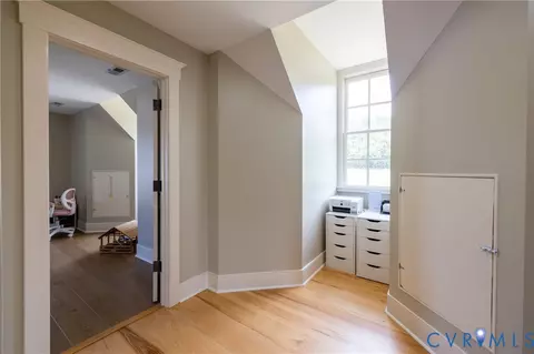 Entry Way - 13419 Scotts Rd, Dewitt, VA 23840 photo 5 of 7