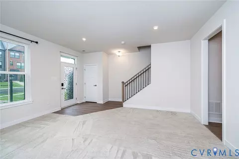 Living - 14113 Millpointe Rd, Midlothian, VA 23114 photo 2 of 7
