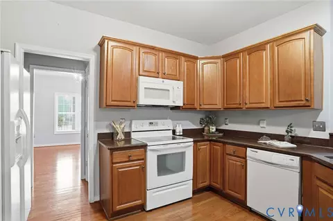 Kitchen - 14501 Tealby Dr, Midlothian, VA 23112 photo 2 of 3