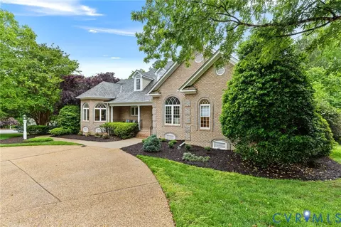 Exterior - 2400 Latham Ct, Midlothian, VA 23113 photo 4 of 13
