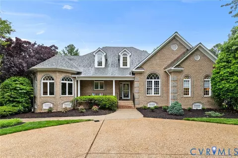 Exterior - 2400 Latham Ct, Midlothian, VA 23113 photo 3 of 13