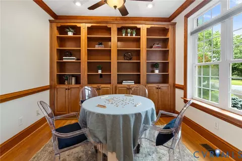 Dining - 2400 Latham Ct, Midlothian, VA 23113 photo 4 of 4