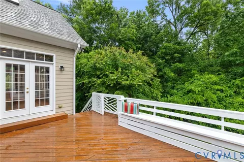 Exterior - 2400 Latham Ct, Midlothian, VA 23113 photo 10 of 13