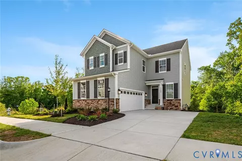 17206 Gossamer Dr, Moseley, VA 23120